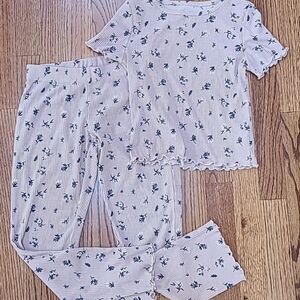 Girls Pajama Set Size M (8)